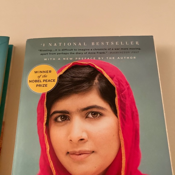 NWT I Am Malala - Book - Picture 2 of 3